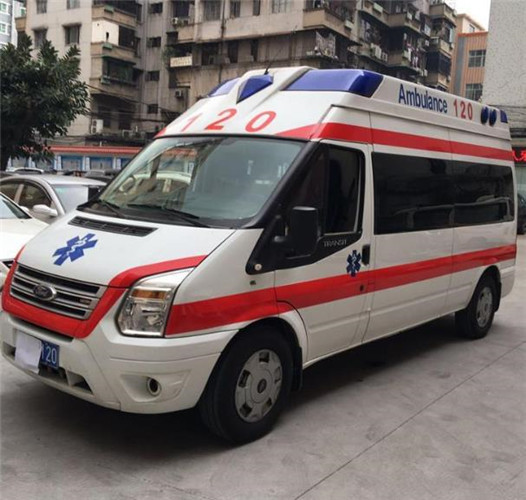 西华信赖我们的救护车出租，让转院不再艰难